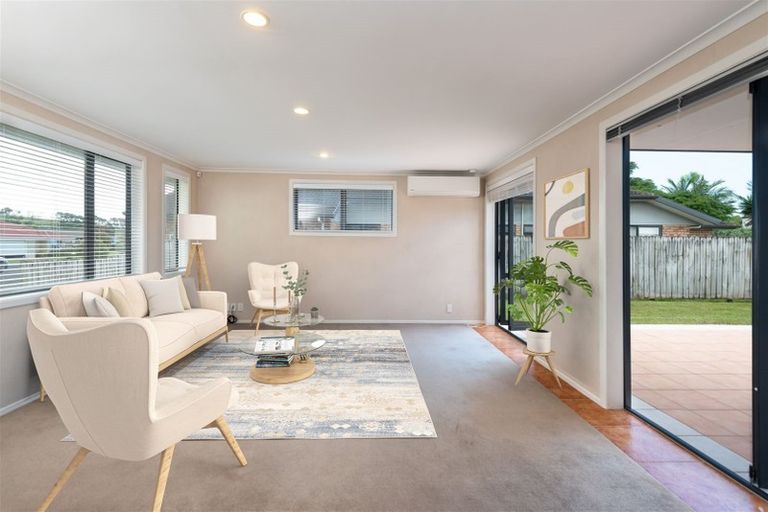 Photo of property in 96 Redcastle Drive, East Tamaki, Auckland, 2013