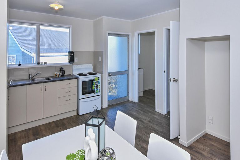 Photo of property in 35 Moncrieff Avenue, Clendon Park, Auckland, 2103