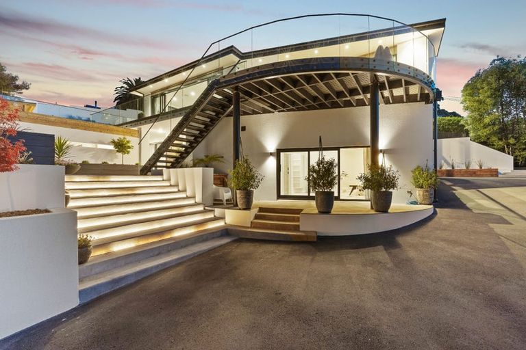 Photo of property in 66 Hackthorne Road, Cashmere, Christchurch, 8022