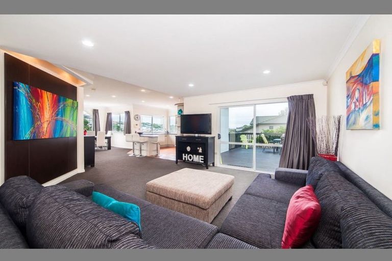Photo of property in 56 Helvetia Drive, Browns Bay, Auckland, 0630