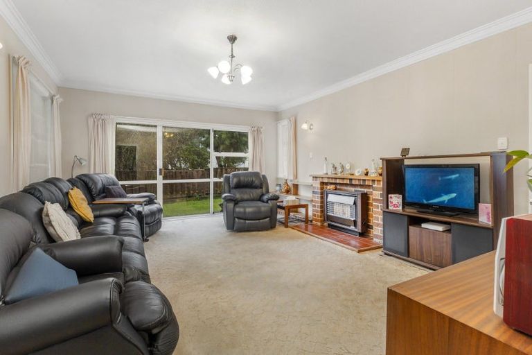 Photo of property in 5 Mascot Street, Tawa, Wellington, 5028