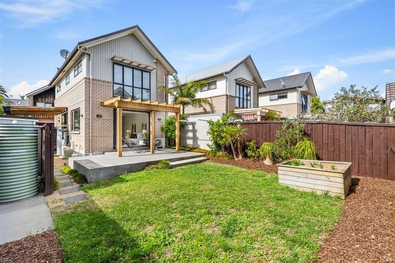Photo of property in 5 Lester Street, Hobsonville, Auckland, 0616