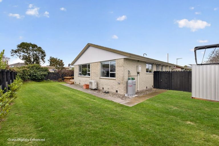 Photo of property in 2/37 Petrie Street, Richmond, Christchurch, 8013