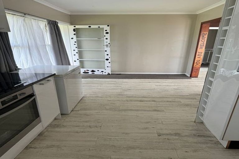 Photo of property in 33 Clark Road, Pahurehure, Papakura, 2113