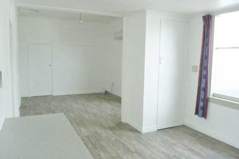 Photo of property in 17 Havelock Street, Phillipstown, Christchurch, 8011