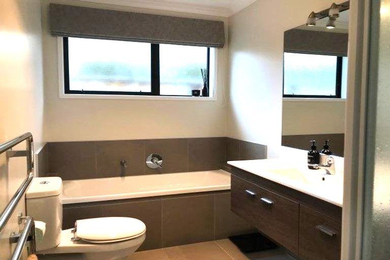 Photo of property in 11 Lanyard Street, Pyes Pa, Tauranga, 3112