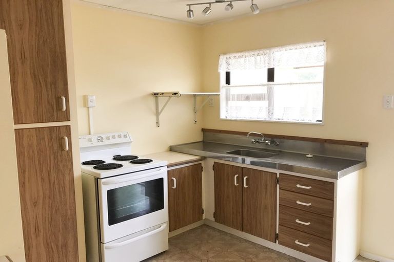 Photo of property in 46 Guadeloupe Crescent, Grenada Village, Wellington, 6037