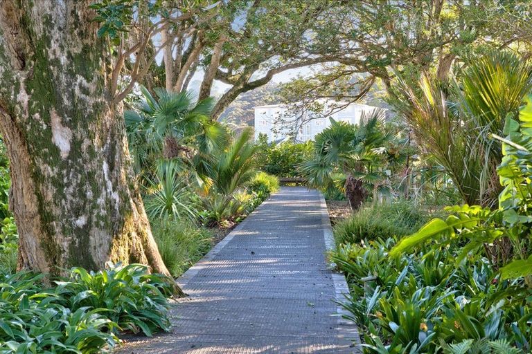 Photo of property in 2 Eaves Bush Parade, Orewa, 0931