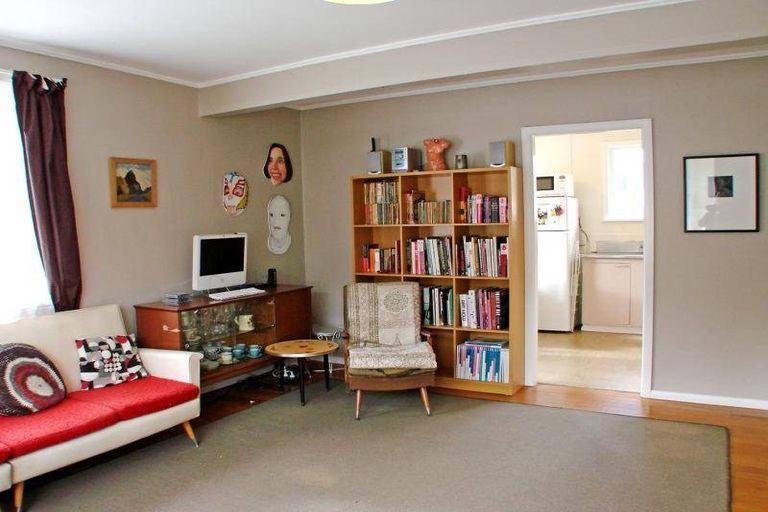 Photo of property in 54 Bird Grove, Stokes Valley, Lower Hutt, 5019