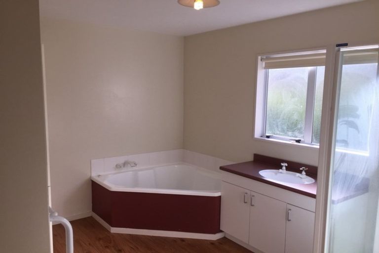 Photo of property in 1 Whaka Terrace, Huntsbury, Christchurch, 8022