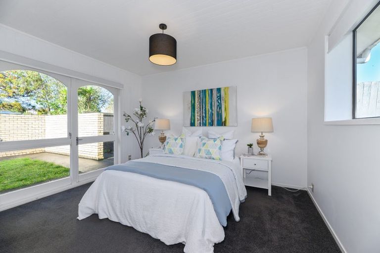 Photo of property in 28 Matuhi Rise, Henderson, Auckland, 0612