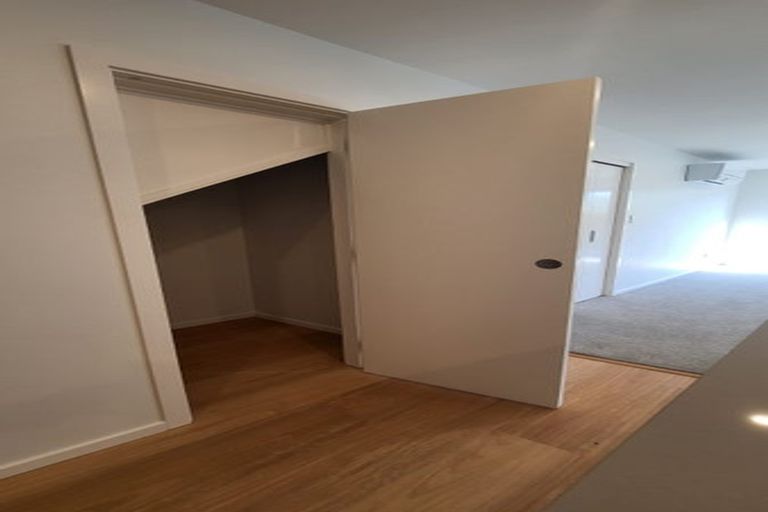 Photo of property in 8/564 High Street, Boulcott, Lower Hutt, 5010