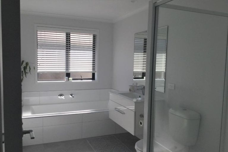 Photo of property in 15 Customhouse Street, Bell Block, New Plymouth, 4312