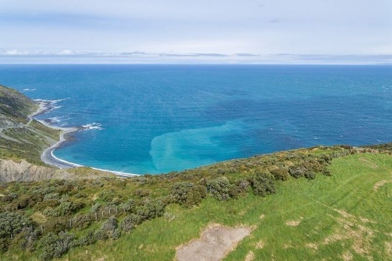Photo of property in 89 Te Wai Komaru Way, Makara, Wellington, 6972