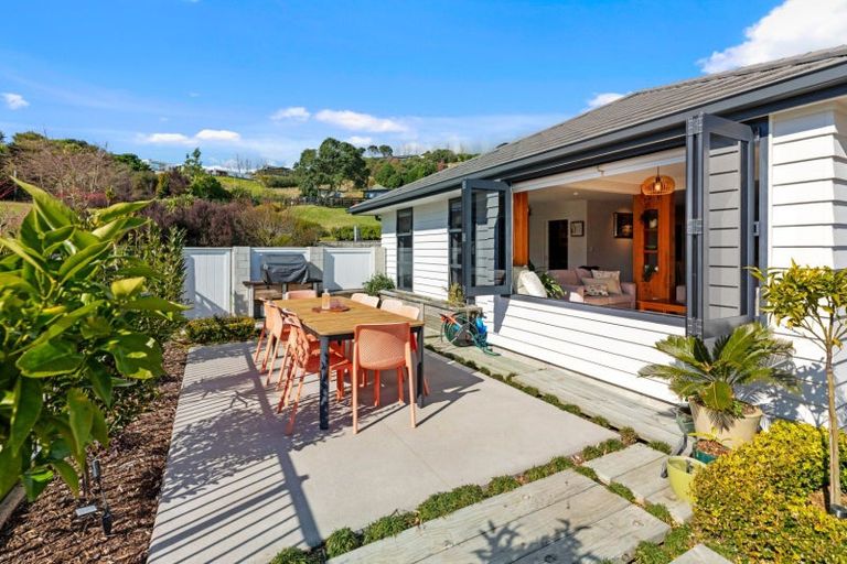 Photo of property in 49 Oceana Drive, Welcome Bay, Tauranga, 3175