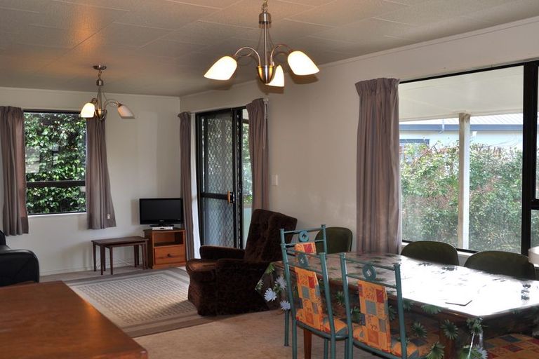 Photo of property in 14 Hereford Place, Waihi Beach, 3611