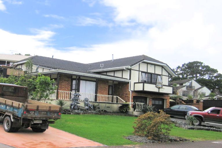 Photo of property in 1 Paulownia Place, Totara Heights, Auckland, 2105