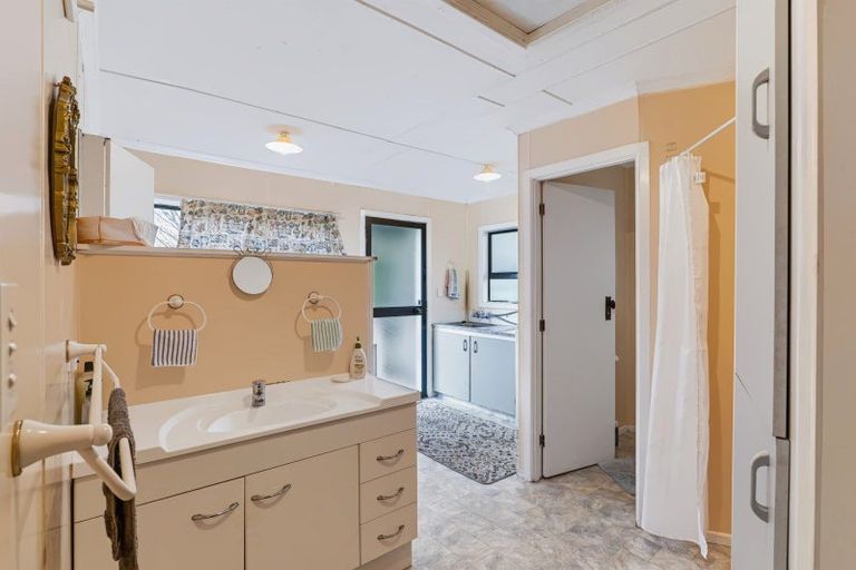 Photo of property in 110 Orlando Street, Stratford, 4332