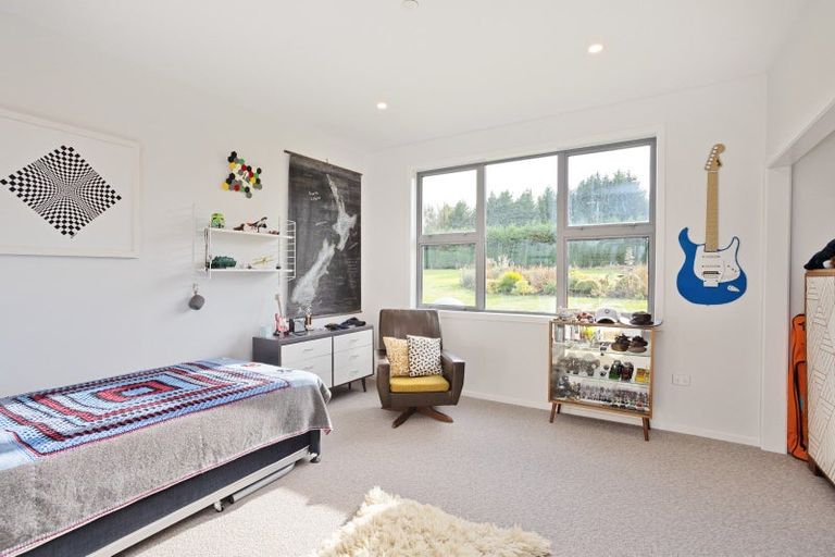 Photo of property in 124 Fairweather Road, Mill Road, Invercargill, 9872