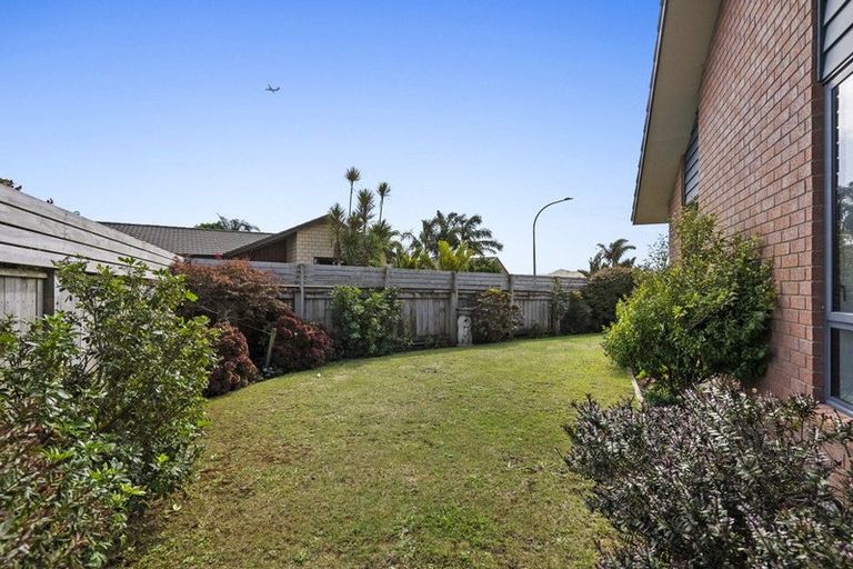 Photo of property in 9 Huetu Place, Bell Block, New Plymouth, 4312