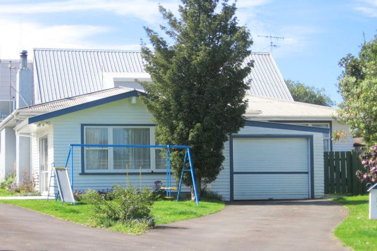 Photo of property in 21 Warwick Place, Brookfield, Tauranga, 3110