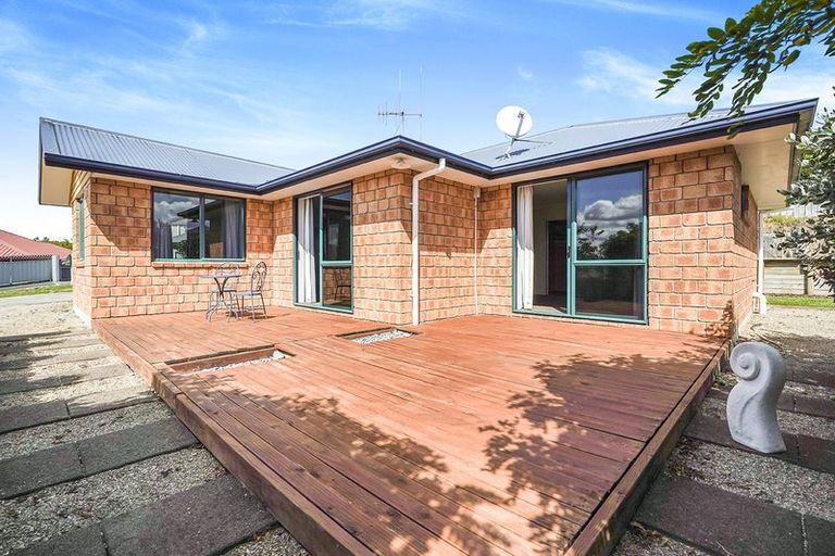 Photo of property in 18 Everton Place, Grandview Heights, Hamilton, 3200