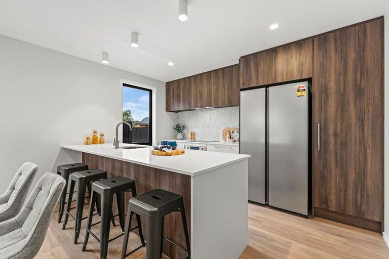 Photo of property in 2/123 Kennedys Bush Road, Halswell, Christchurch, 8025
