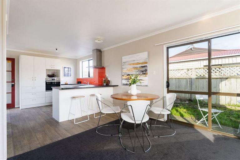 Photo of property in 60b Cutten Street, South Dunedin, Dunedin, 9012