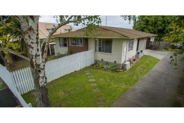 Photo of property in 1/73 Dunbarton Street, Redwood, Christchurch, 8051