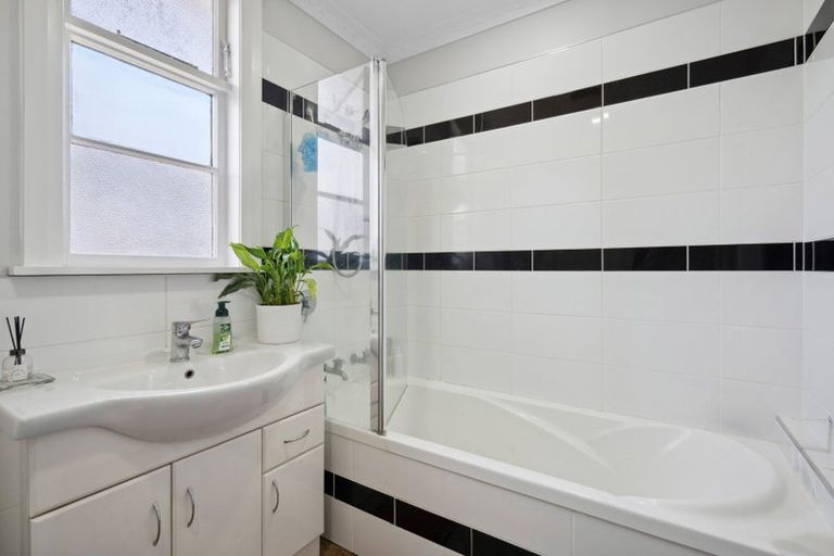 Photo of property in 55 Ward Street, Trentham, Upper Hutt, 5018