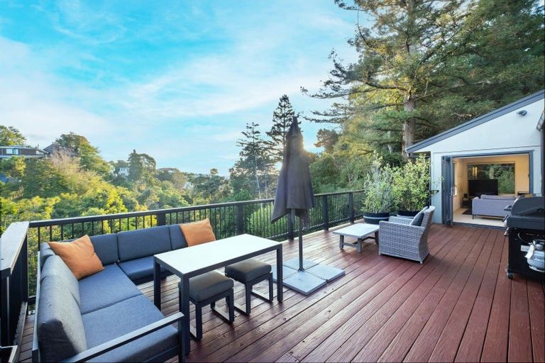 Photo of property in 35 Lighthouse Road, Bluff Hill, Napier, 4110