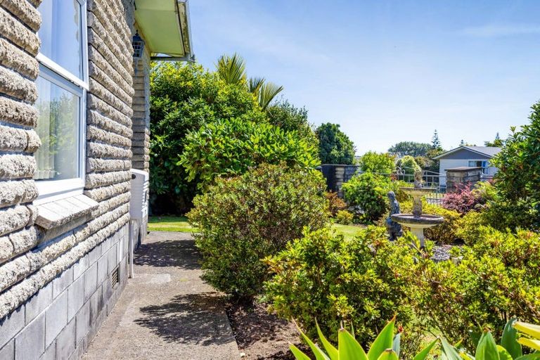 Photo of property in 40 High Street East, Waitara, 4320