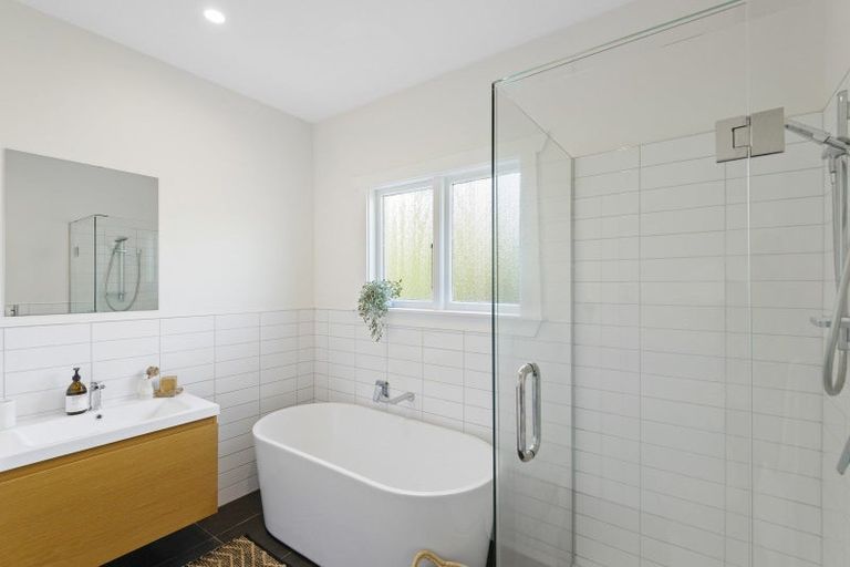 Photo of property in 40 Centaurus Road, Cashmere, Christchurch, 8022