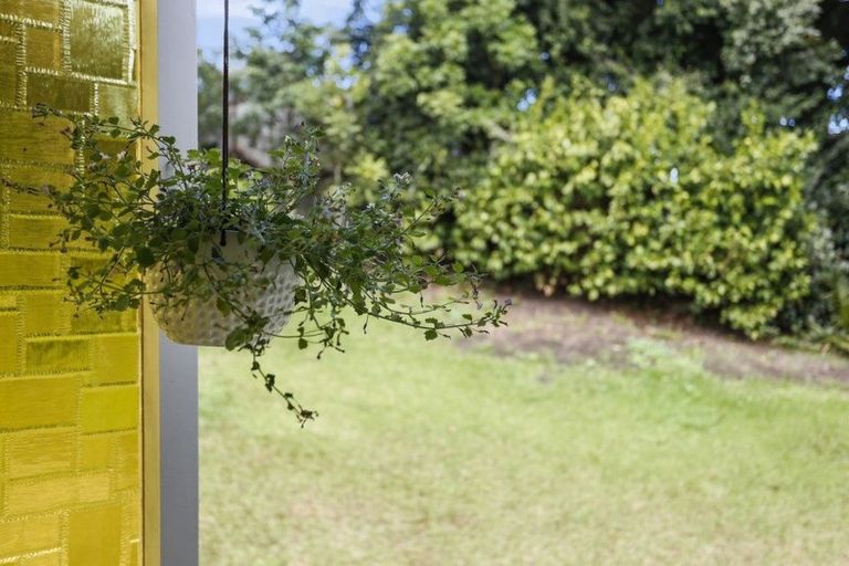 Photo of property in 2/31 Auld Street, Torbay, Auckland, 0630