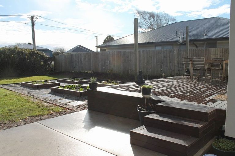 Photo of property in 104 Rowses Road, Aranui, Christchurch, 8061