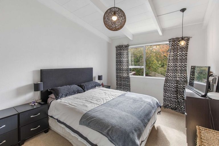 Photo of property in 15 Frankley Road, Westown, New Plymouth, 4310