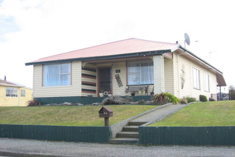 Photo of property in 32 Reid Street, Blaketown, Greymouth, 7805