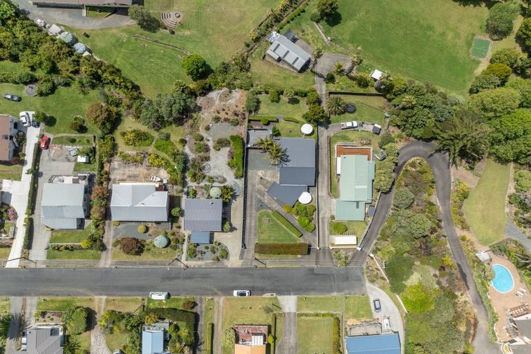 Photo of property in 28 Berghan Road, Coopers Beach, 0420