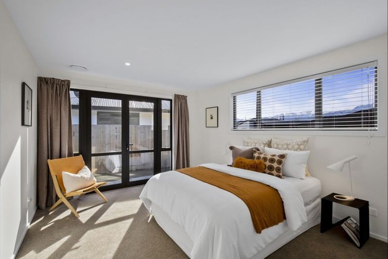 Photo of property in 16 Silver Street, Lower Shotover, Queenstown, 9304