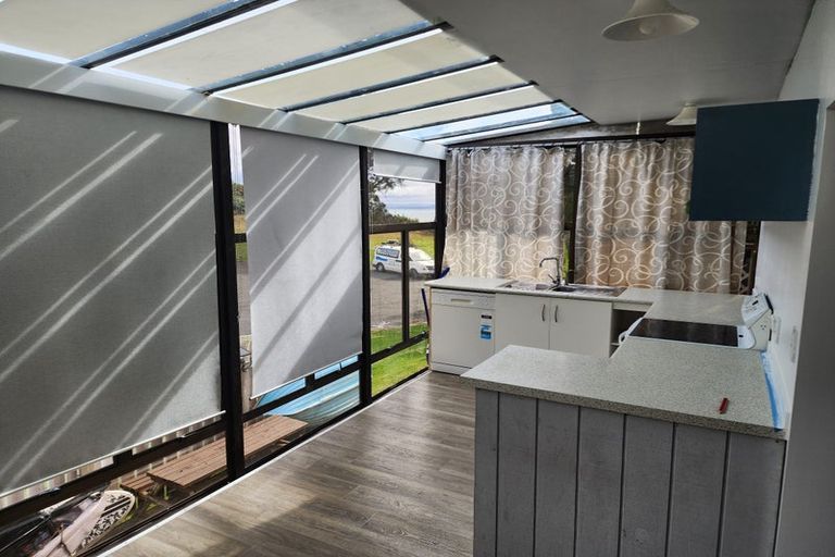 Photo of property in 1274 Whangaparaoa Road, Army Bay, Whangaparaoa, 0930