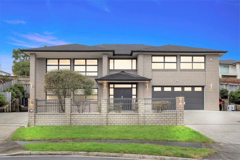 Photo of property in 31 Kilkelly Avenue, Pinehill, Auckland, 0632