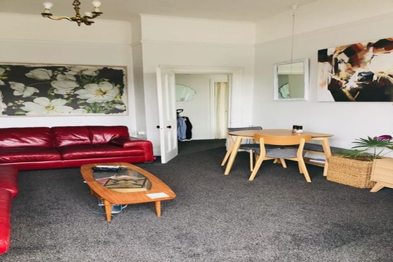 Photo of property in 1-5/65 Grey Road, Timaru, 7910