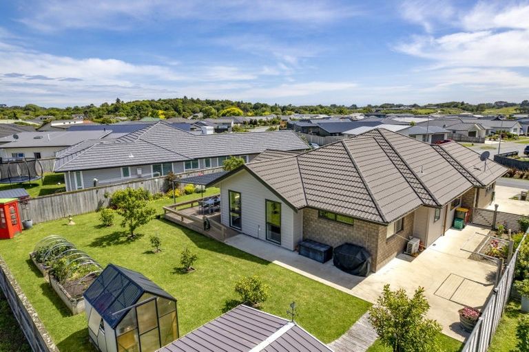 Photo of property in 35 Waipunahau Road, Waikanae, 5036