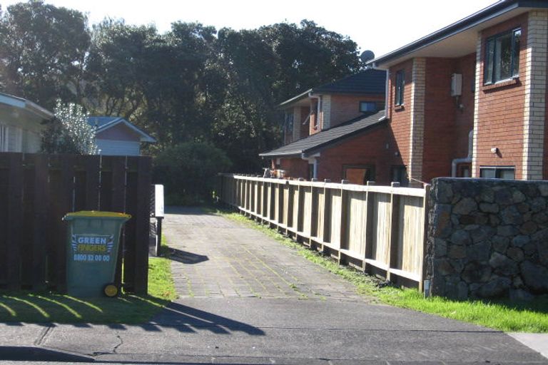 Photo of property in 3/17 West Hoe Road, Orewa, 0931