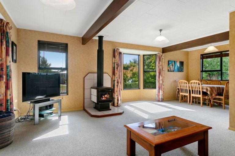 Photo of property in 23 Tobin Place, Richmond Heights, Taupo, 3330