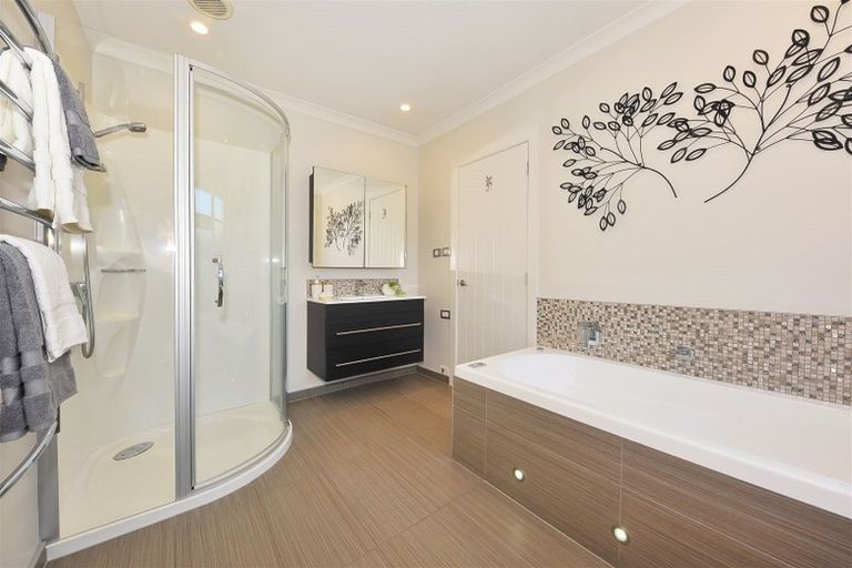 Photo of property in 222 Condell Avenue, Papanui, Christchurch, 8053