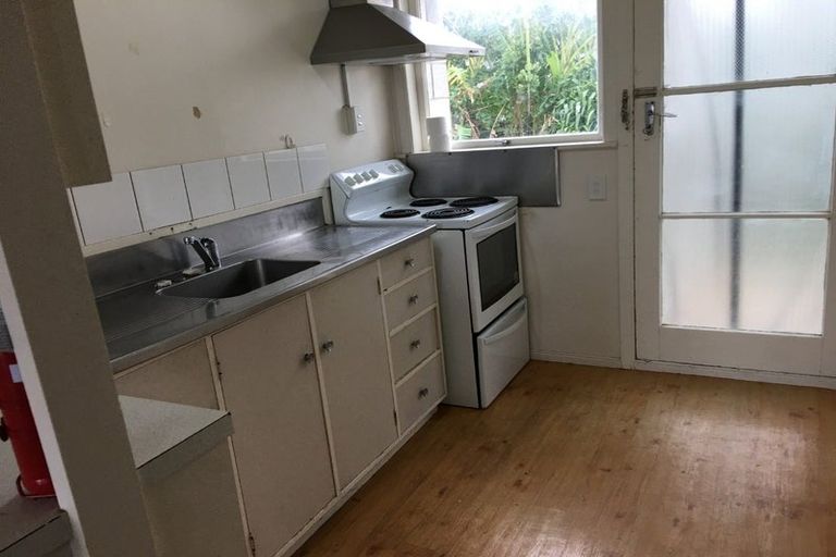 Photo of property in 28 Landscape Road, Papatoetoe, Auckland, 2025