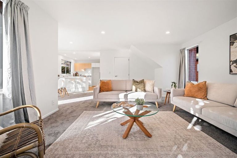 Photo of property in 12a Westburn Terrace, Burnside, Christchurch, 8041