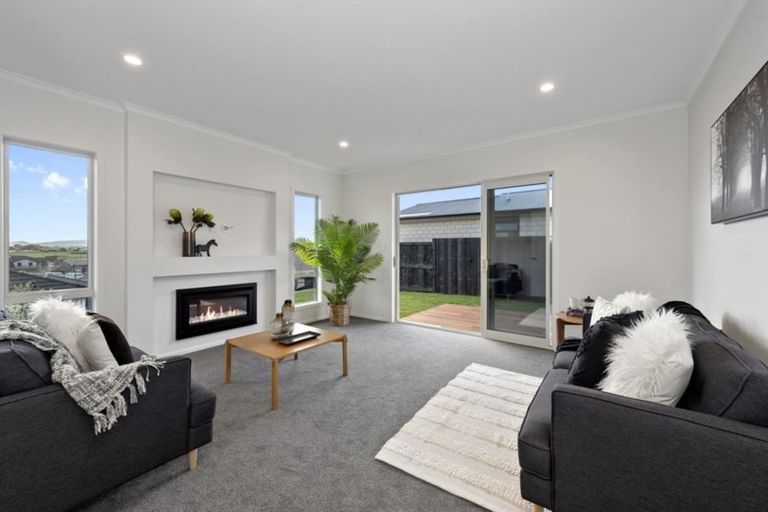 Photo of property in 10 Rose Berry Crescent, Flagstaff, Hamilton, 3210