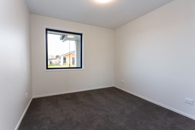 Photo of property in 15 Millhaven Place, Casebrook, Christchurch, 8051
